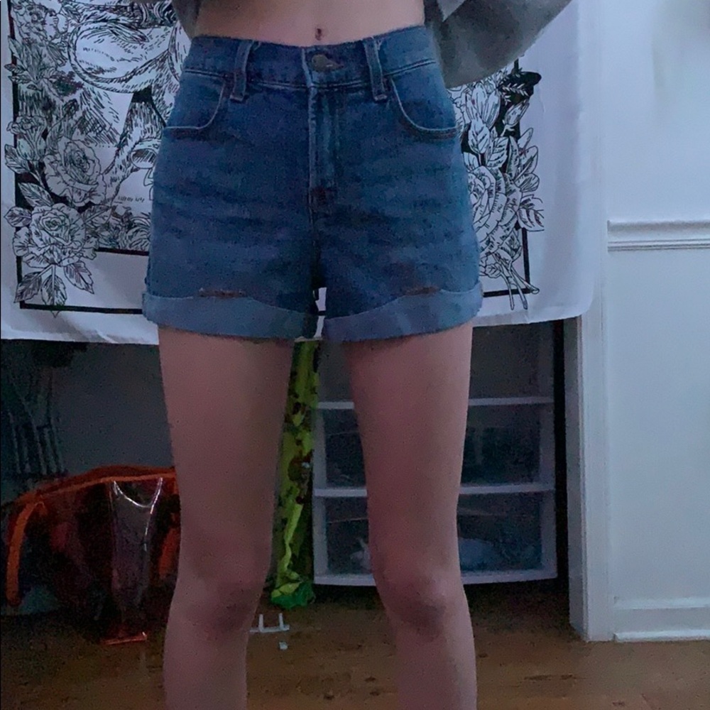 blue high waisted jeans